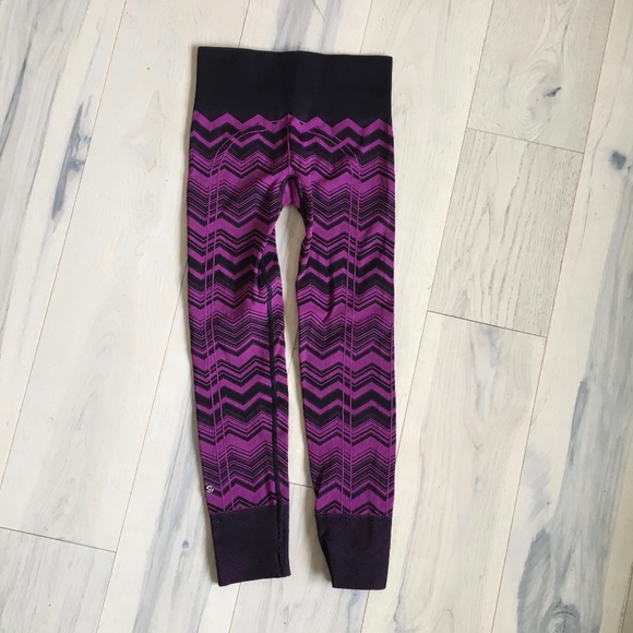 ❌SOLD❌Lululemon Intarsia Knit Cropped Leggings - Picture 4 of 6